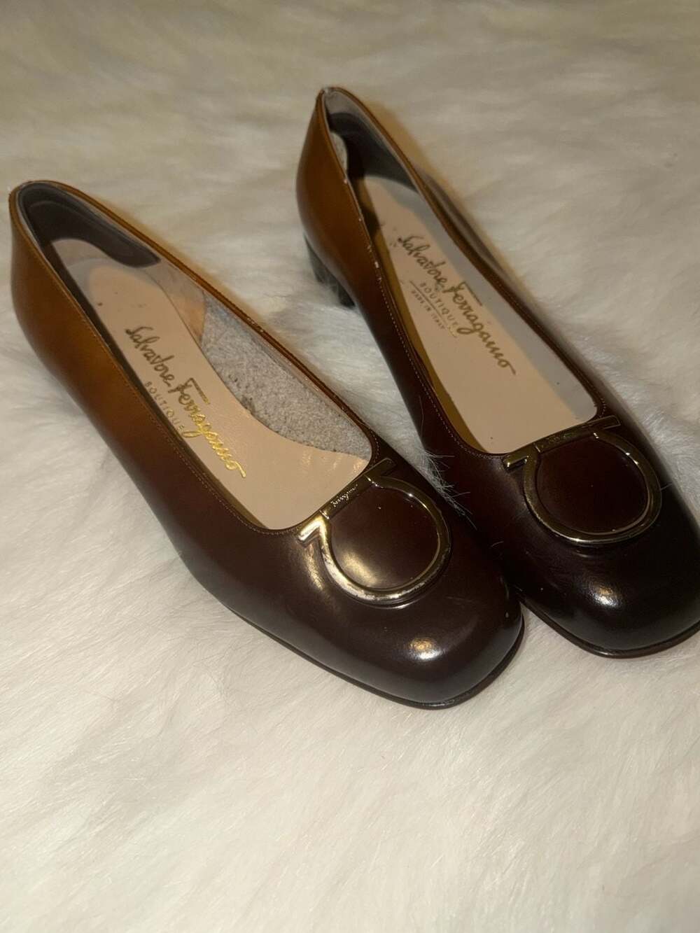 Salvatore Ferragamo Boutique Gancini Brown Leather Pumps Size 6 B
